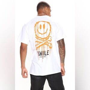 White Graphic T-Shirt with Orange Smile - Large